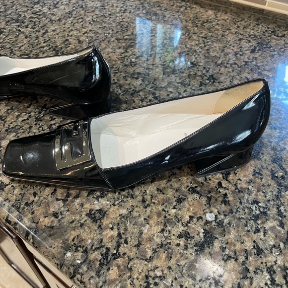Fendi Glossy Black Loafers - Picture 4 of 5
